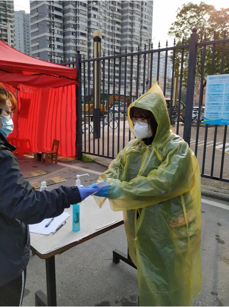 巾幗不讓須眉 迎難而上 落落大方——致敬武燃院最美巾幗逆行者