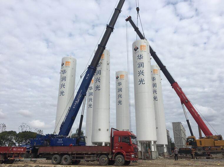 提前20天！寧波鎮海LPG&LNG應急氣源 合建站主體結構封頂暨低溫儲罐吊裝作業完成