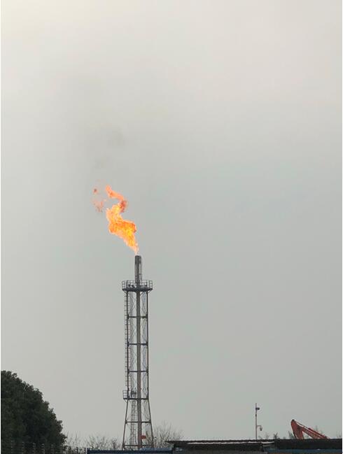 武漢市安山液化天然氣儲存基地擴建項目BOG系統工藝管道置換連頭工作順利完成
