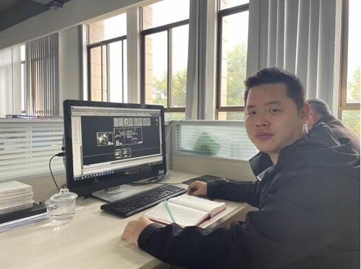 以初心敬黨心  以誓言敬理想  以努力敬時光
