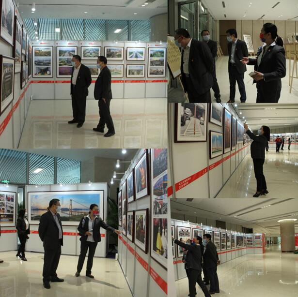 武燃設計院組織干部職工參觀市城投集團20年成就展